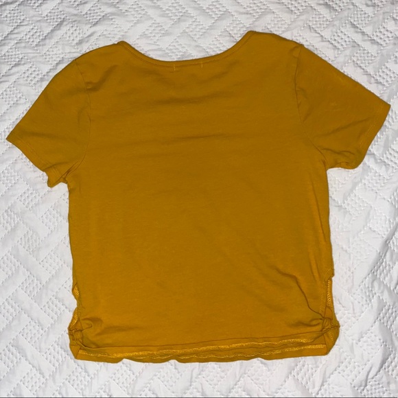 yellow top w ties on the side ! - Picture 2 of 5